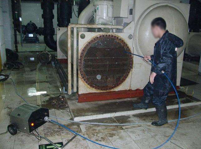 如何做好螺桿式冷水機清洗工作？ 